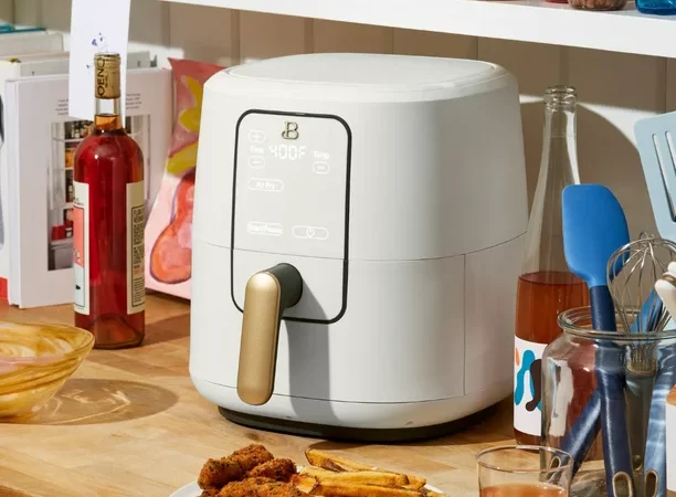 Beautiful 6 Quart Touchscreen Air Fryer, White Icing by Drew Barrymore cipads freeads