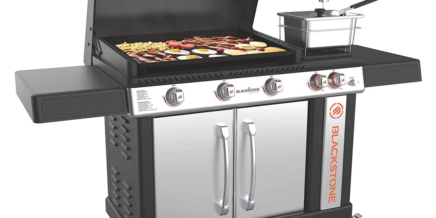 Blackstone-28-Inch-XL-3-Burner-Propane-Griddle-Cooking-Station-w-Cabinets-cipads-freeads
