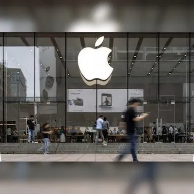 LAWYER How Cops Use Apples NEW Tech to Spy on Your Phone Video Review cipads freeads in the news