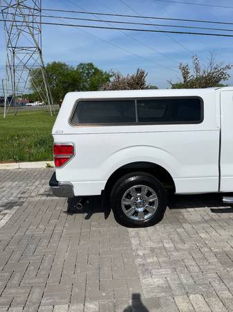 White Ford F150 XLT – $11,000