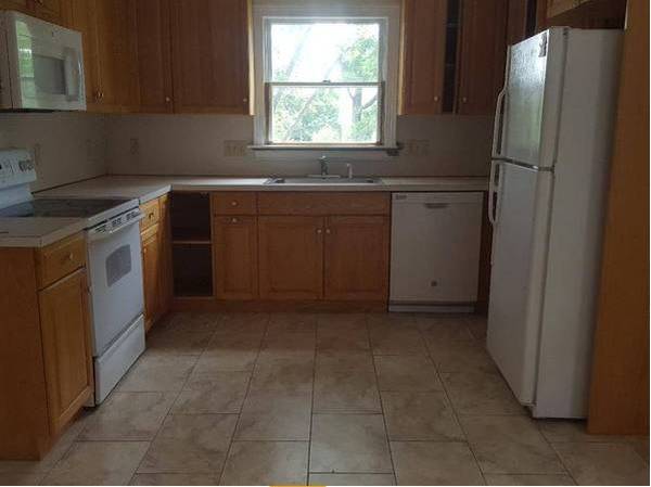 $600 / 2br – Beautiful 1st floor 2 bed, 1 bath + extra room on quiet street- Jcks (Jacksonville)