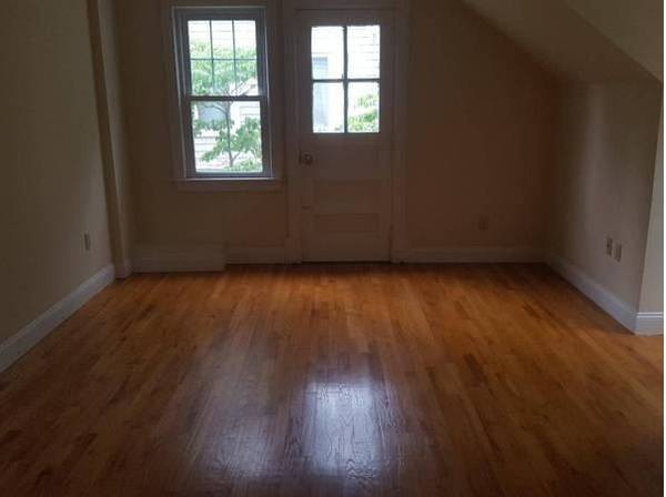 $600 / 2br – Beautiful 1st floor 2 bed, 1 bath + extra room on quiet street- Jcks (Jacksonville)