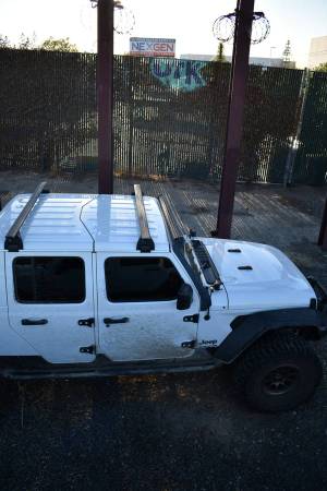 Jeep Wrangler and Jeep Gladiator Roof Rack Cross Bars – $250