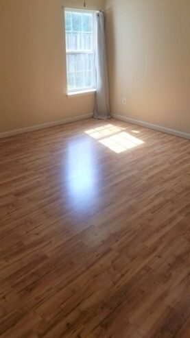 $1,100 / 2br – First Floor of Beautiful Single-family House For Rental (Germantown)