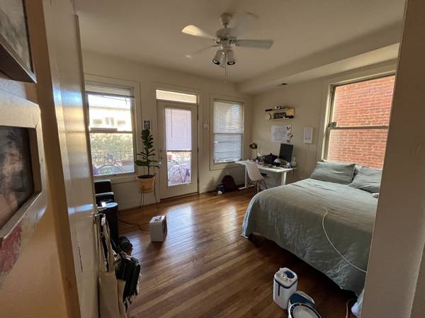 $1,300 / 1br – 1 bed/1bath Sublet in Columbia Heights 2 bed/2 bath (Columbia Heights)