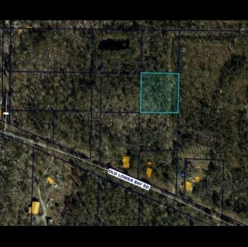 0.94 acre vacant land lot. In Hancock County Mississippi, on old lower bay road