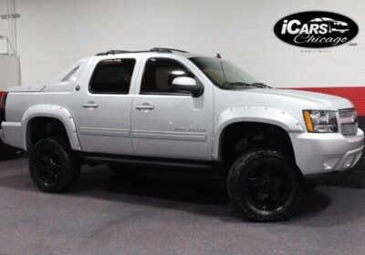 2013-Chevrolet-Avalanche-LT-4WD-Black-Diamond-2-Owner-68855-Miles-BUC-Serviced-cipads-freeads