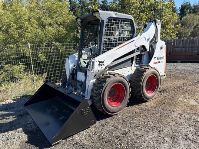 2014 Bobcat S590 High Flow Skid Steer