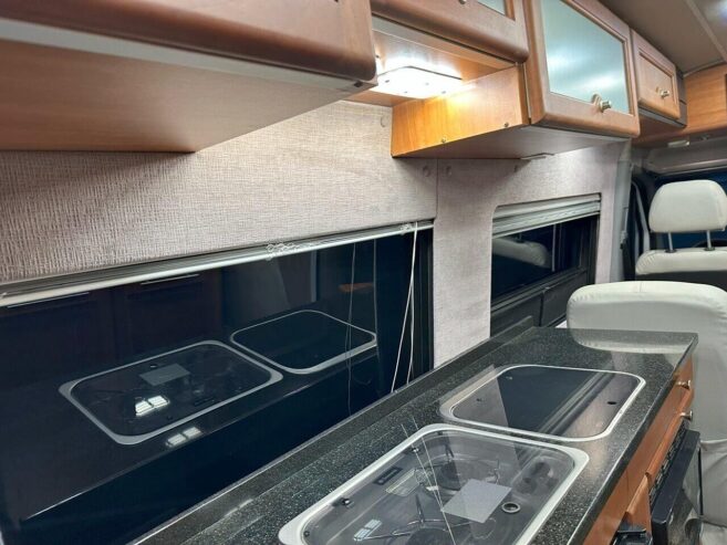 2014 MERCEDES-BENZ SPRINTER ROADTREK RS ANDVENTUROUS CLASS B MOTORHOME