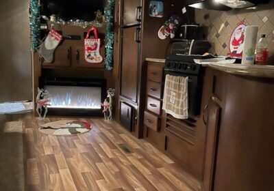 2016-Pacific-Northland-R27-RV-trailer-sleeps-6-1-bedroom-electric-level-wintered-cipads-freeads