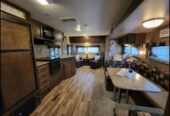 2016 Pacific Northland R27 RV trailer sleeps 6 1-bedroom electric-level wintered