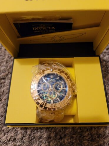 Invicta Sea Hunter Men’s Watch, 39327 Mother of Pearl & Oyster Dial with gift