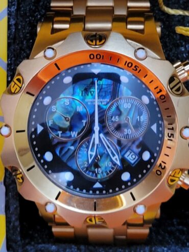 Invicta VENOM Mens Watch Model 26688 Mother Of Pearl with Hardshell Yellow Case.