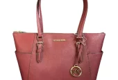 Michael Kors Womens Charlotte Large Top Zip Tote (Dark Cherry) 35T0GCFT7L-dkcherry 4.6 stars out of 886 reviews (4.6)| 886 ratings Near Me